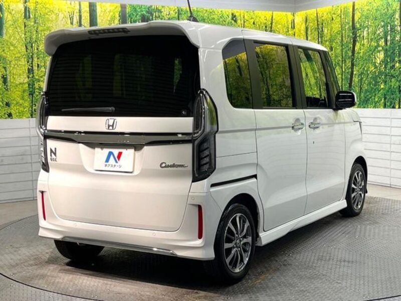 N BOX CUSTOM