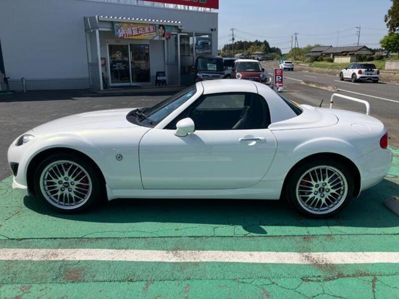 ROADSTER