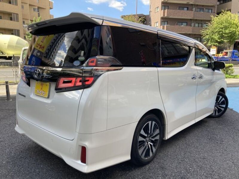 VELLFIRE