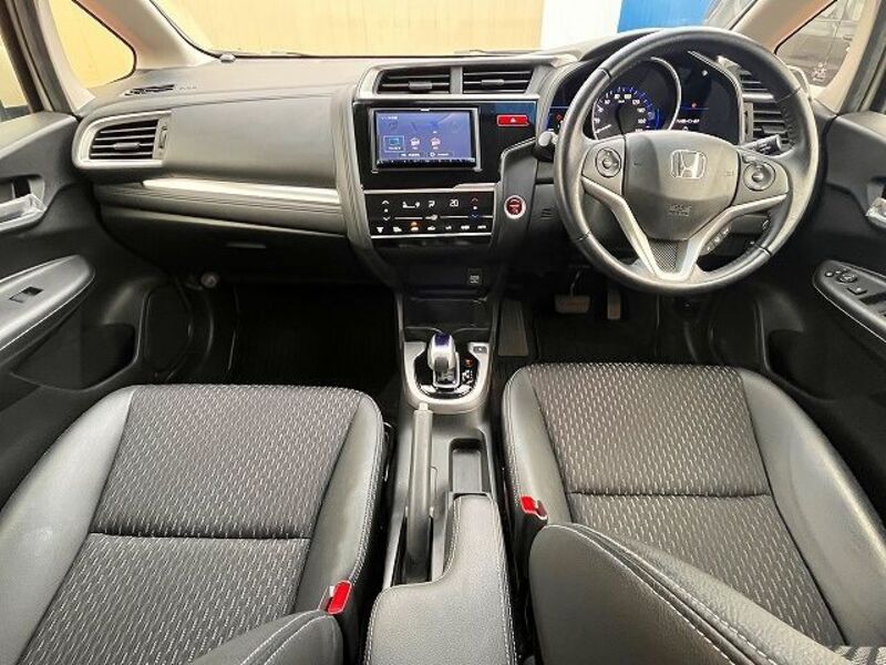 FIT HYBRID