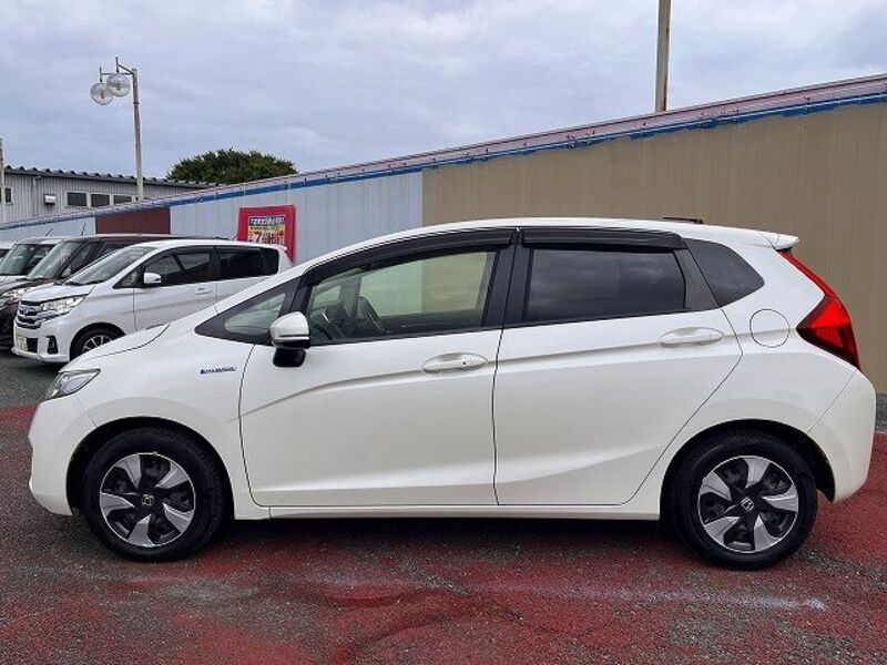FIT HYBRID