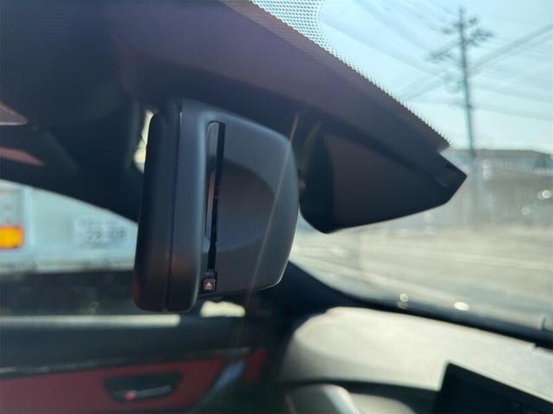 4 SERIES