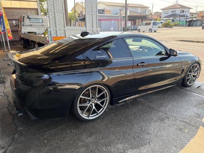 4 SERIES
