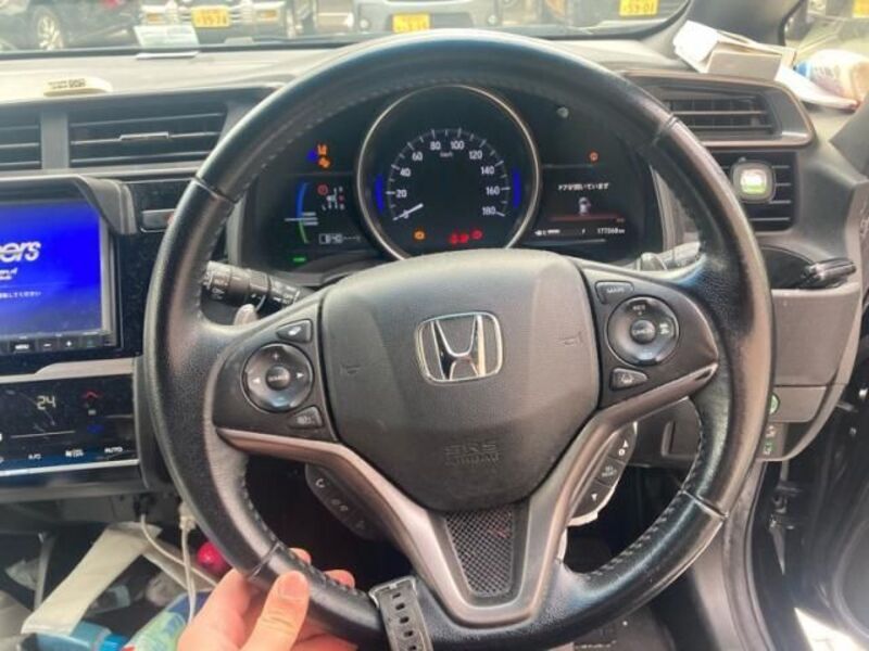 FIT HYBRID