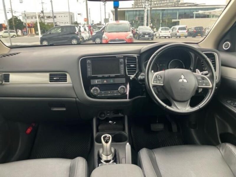 OUTLANDER PHEV