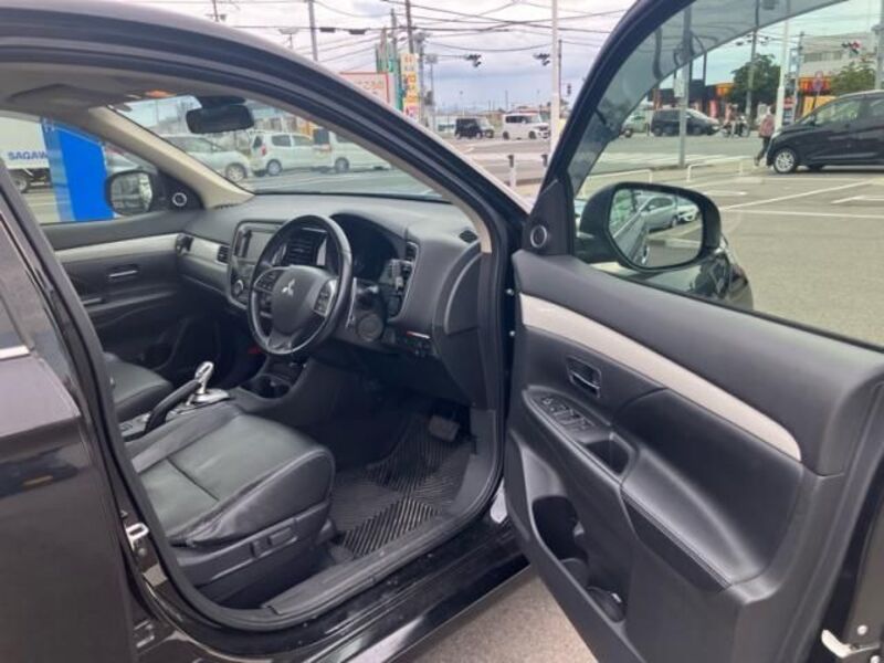 OUTLANDER PHEV