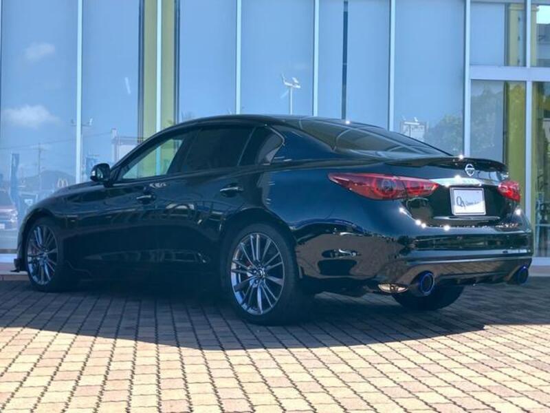 SKYLINE