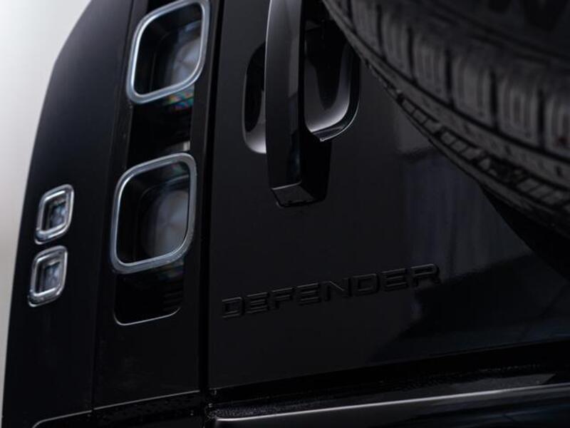 DEFENDER