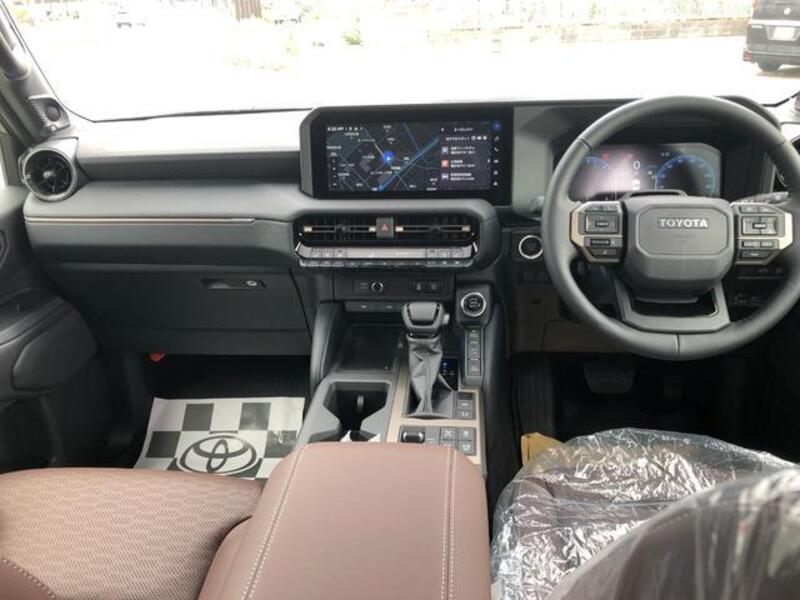 LAND CRUISER 250