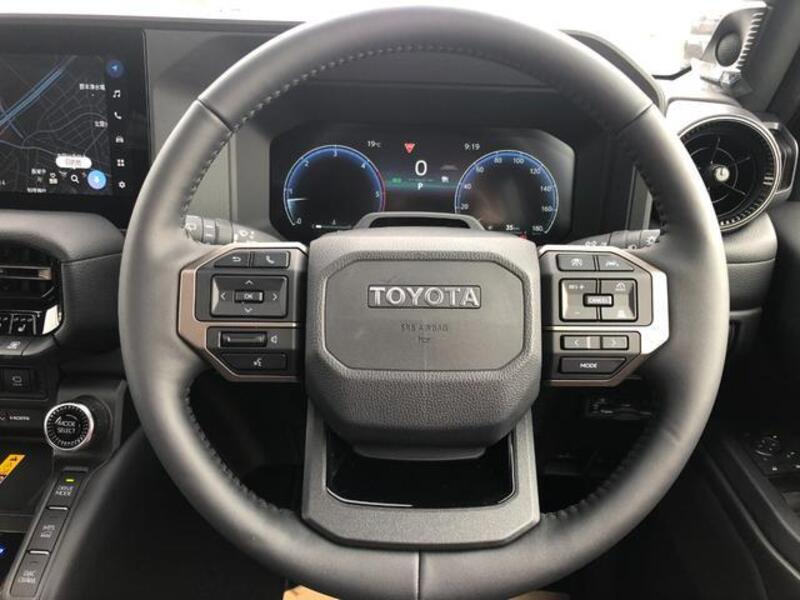 LAND CRUISER 250