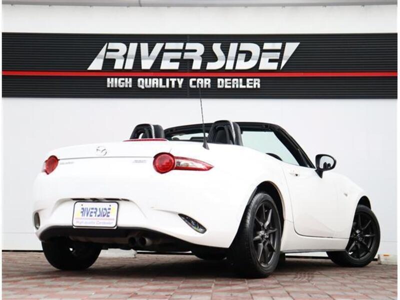 ROADSTER