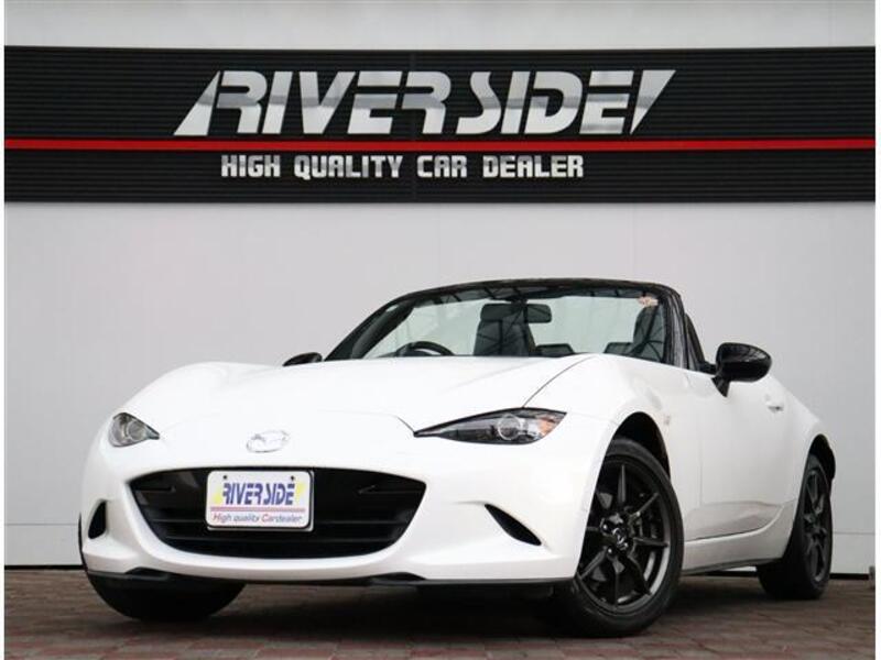 ROADSTER-0
