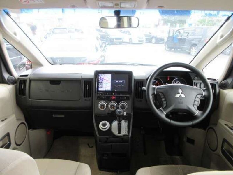 DELICA D5
