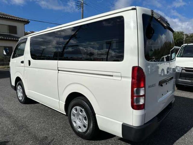 HIACE VAN