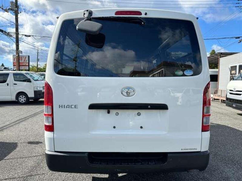 HIACE VAN