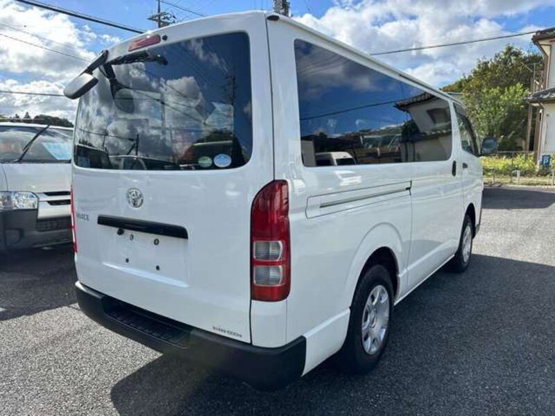 HIACE VAN