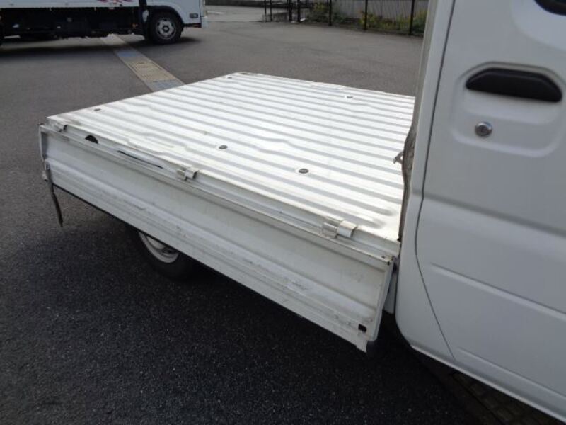 CLIPPER TRUCK