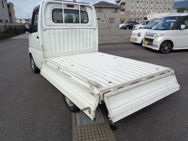 CLIPPER TRUCK