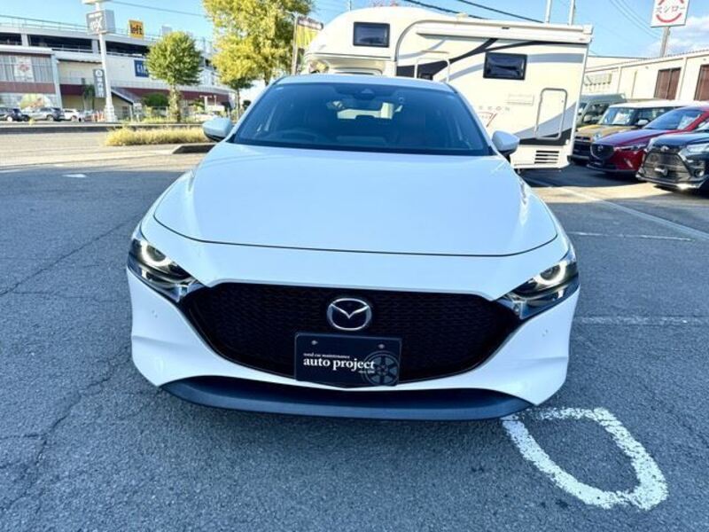 MAZDA3