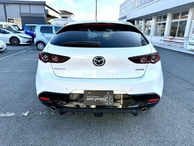 MAZDA3