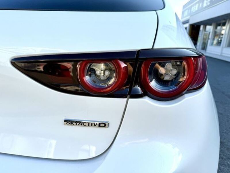 MAZDA3