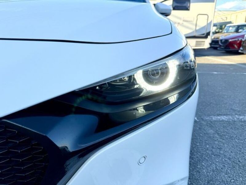 MAZDA3