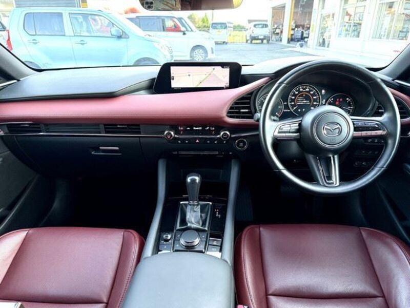 MAZDA3