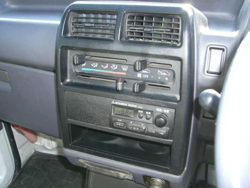 MINICAB TRUCK