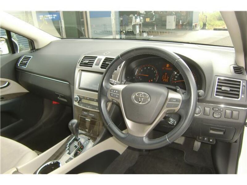 AVENSIS WAGON