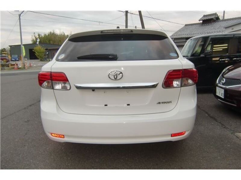 AVENSIS WAGON