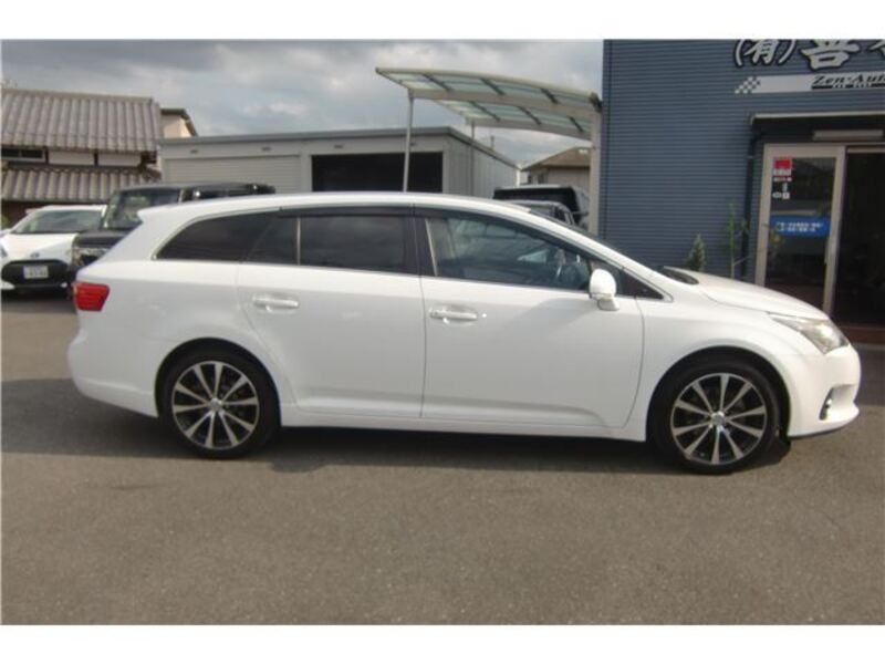 AVENSIS WAGON