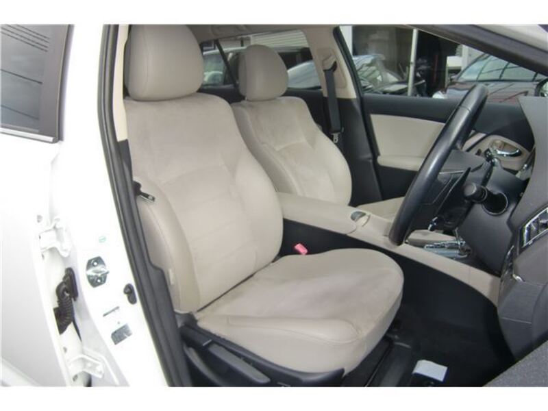 AVENSIS WAGON