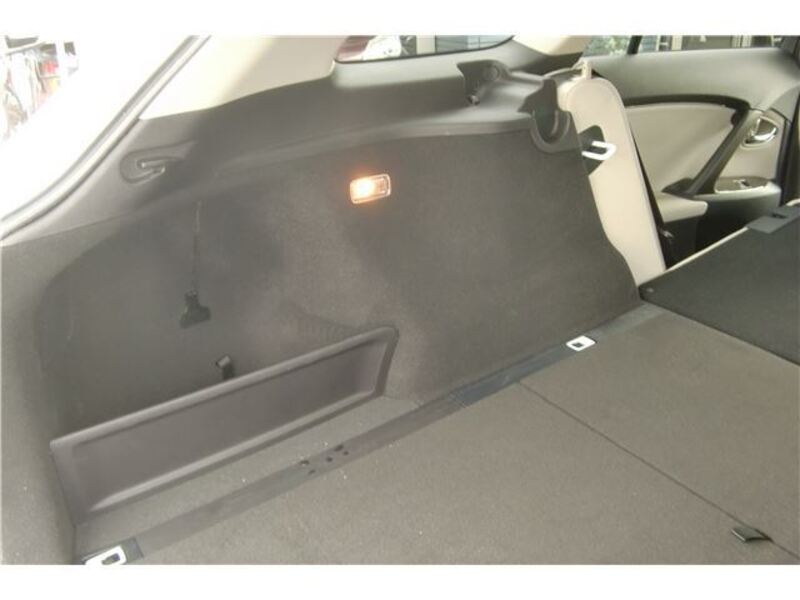 AVENSIS WAGON