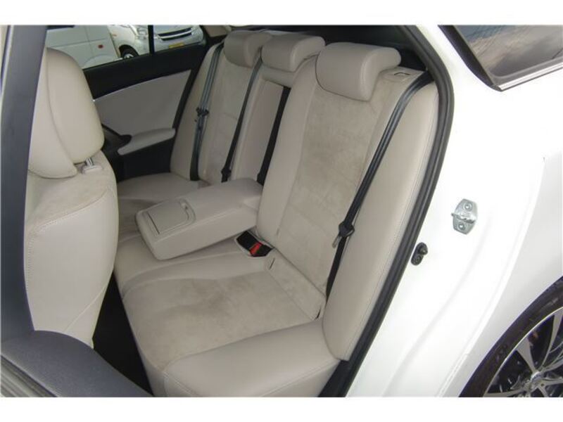 AVENSIS WAGON