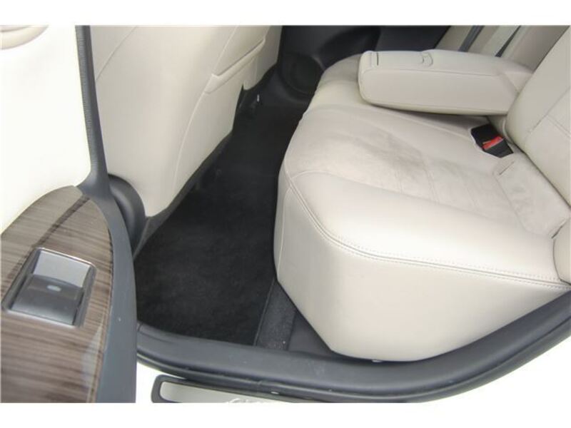 AVENSIS WAGON