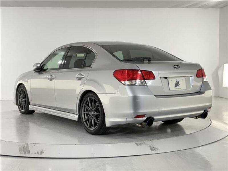 LEGACY B4