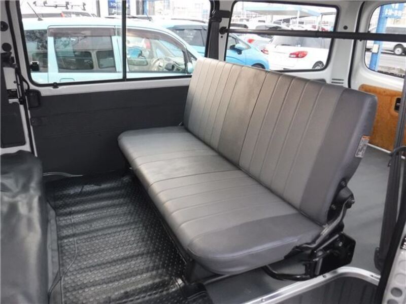 BONGO VAN