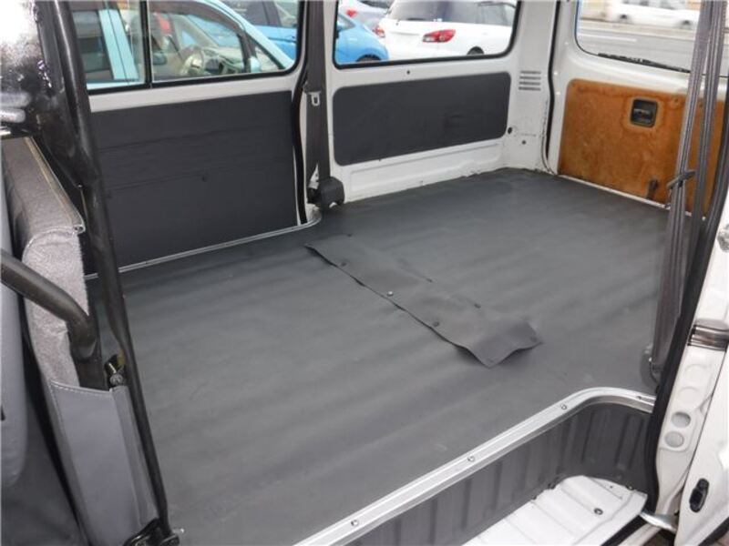 BONGO VAN