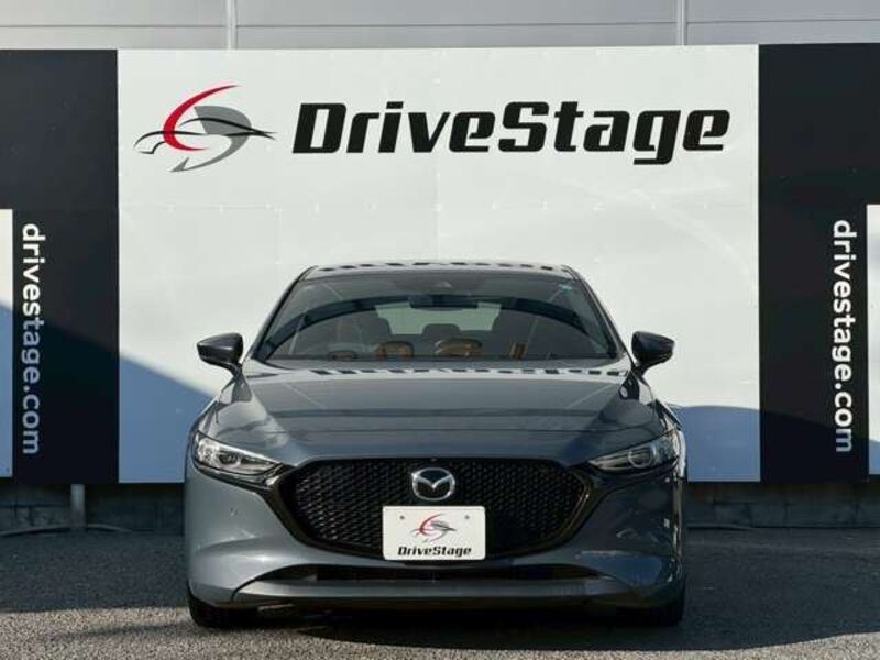 MAZDA3