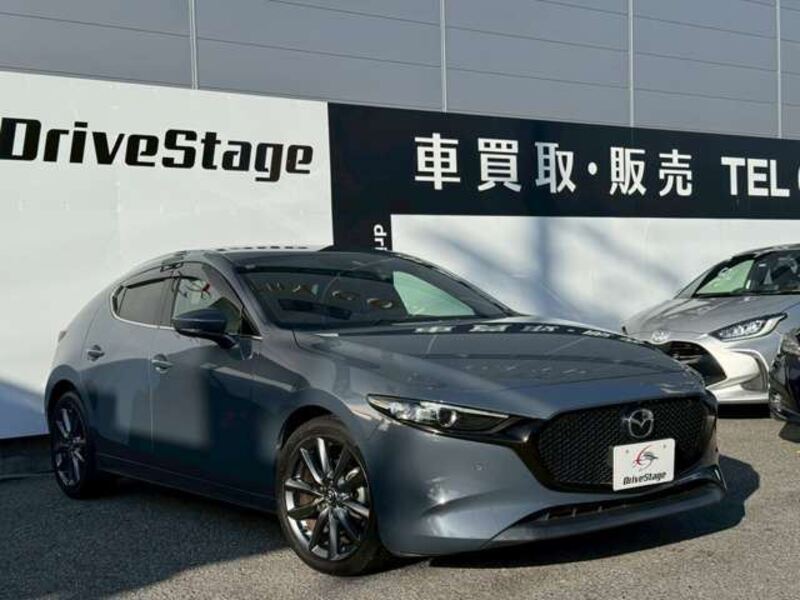 MAZDA3