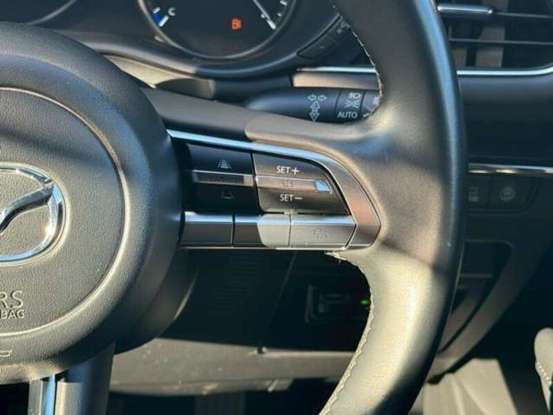 MAZDA3