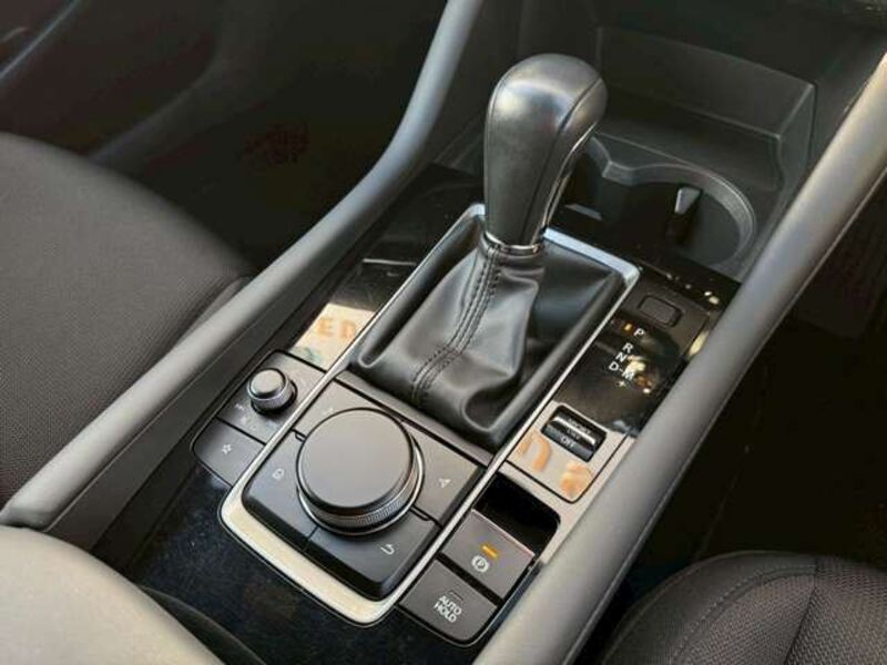 MAZDA3
