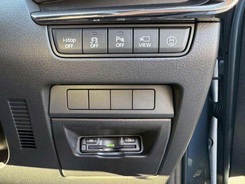 MAZDA3