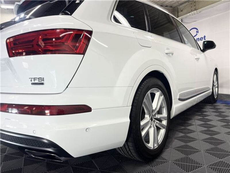 Q7