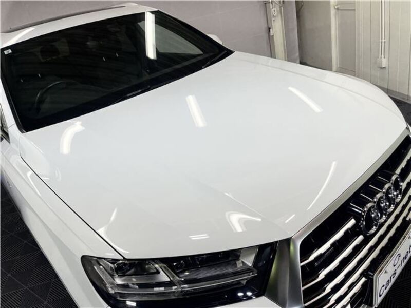 Q7