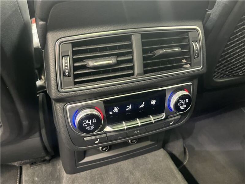 Q7