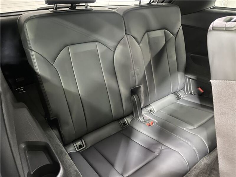 Q7