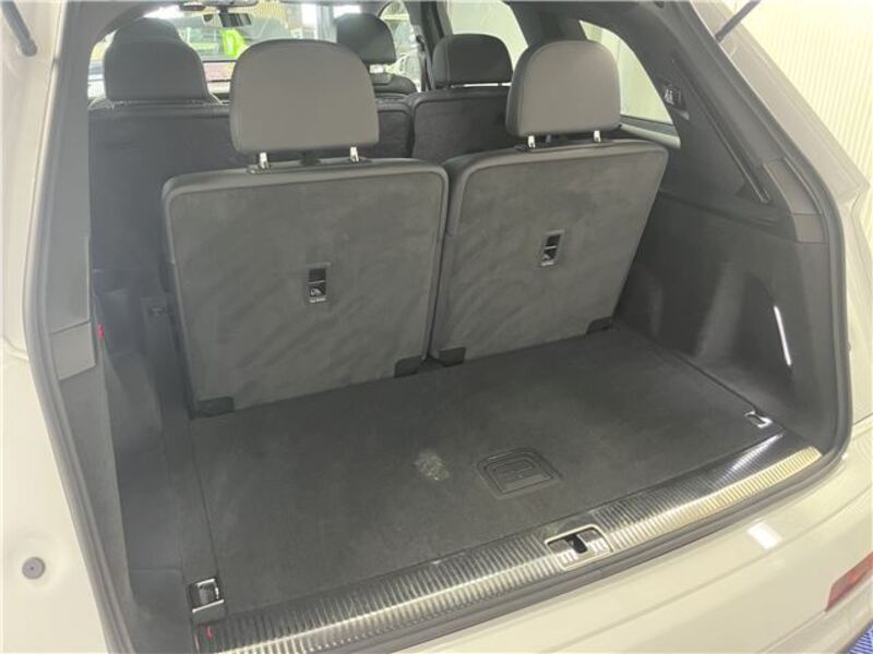 Q7