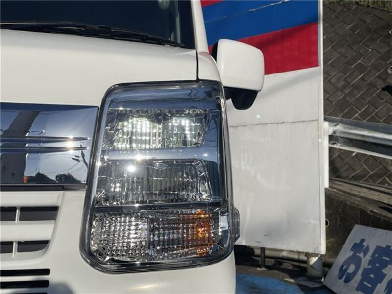 CLIPPER VAN