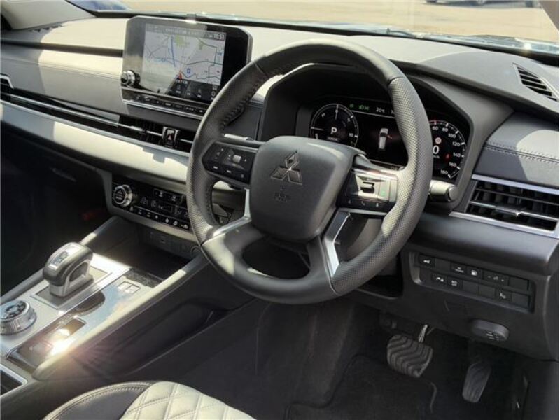 OUTLANDER PHEV